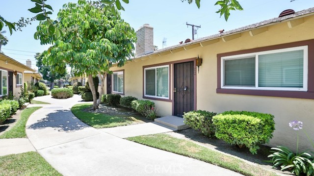 Property photo of 1531 E La Palma AV