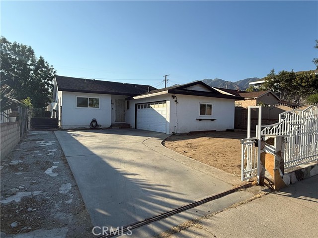 Photo of 13451 Beaver St