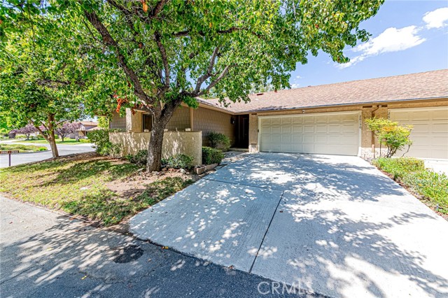 Property photo of 26150 Rainbow Glen DR