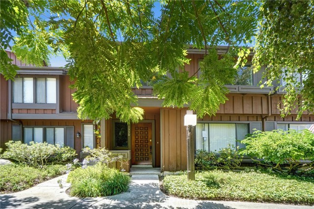 Property photo of 1330 Stonewood CT