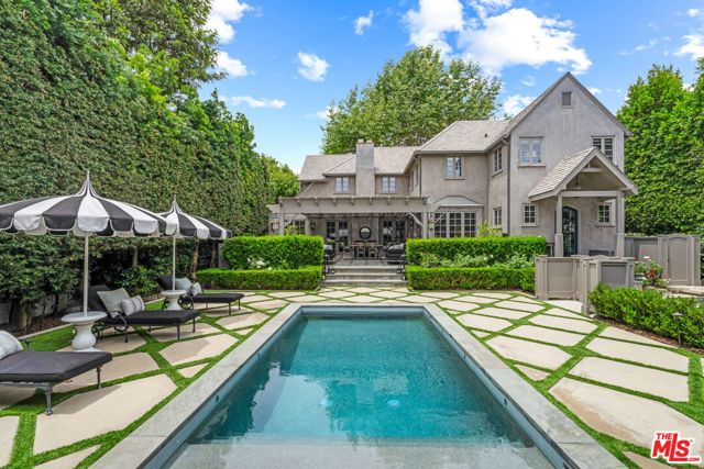 Property photo of 1614 N Fairfax AV