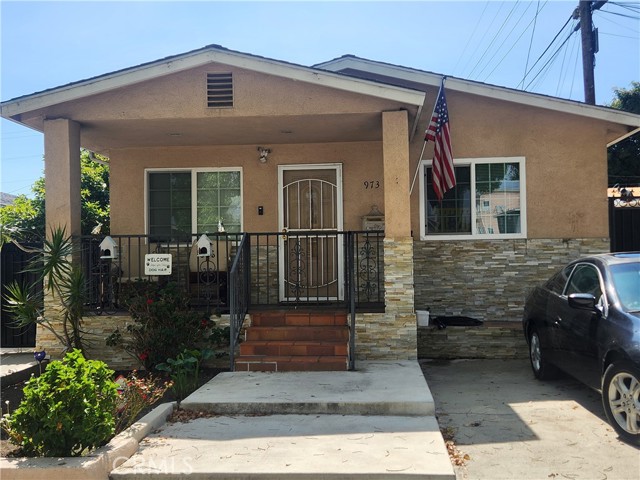 Property photo of 973 W 23rd