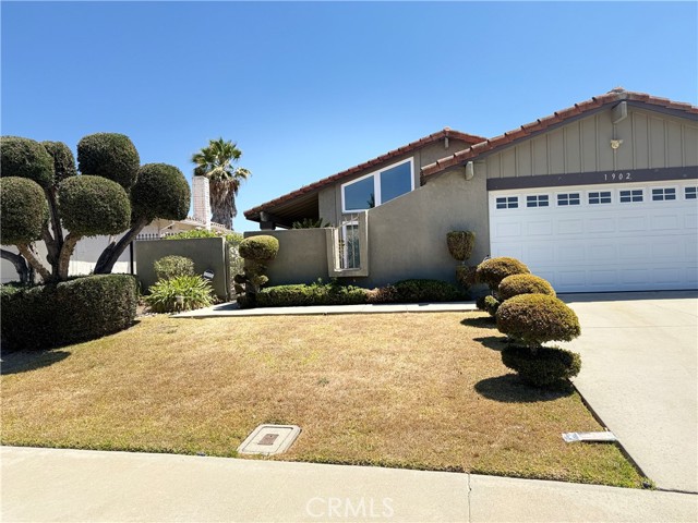 Property photo of 1902 Viola CT