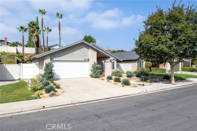 Property photo of 6025 Kingsbriar DR