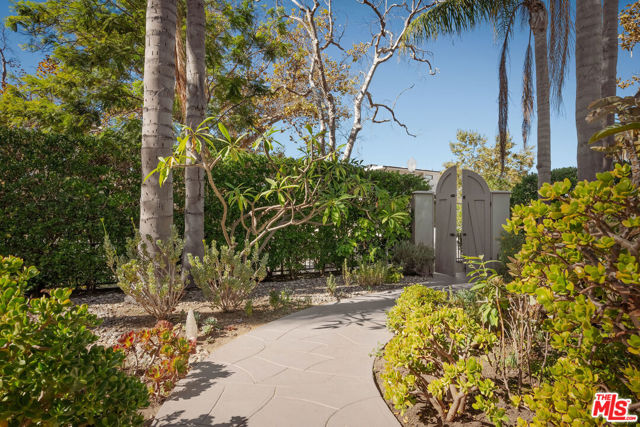 Property photo of 600 S Orange DR