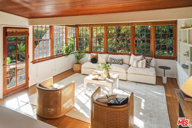 Property photo of 5351 Lemona AV