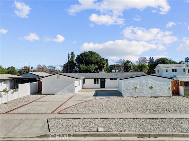 Property photo of 8008 Aura