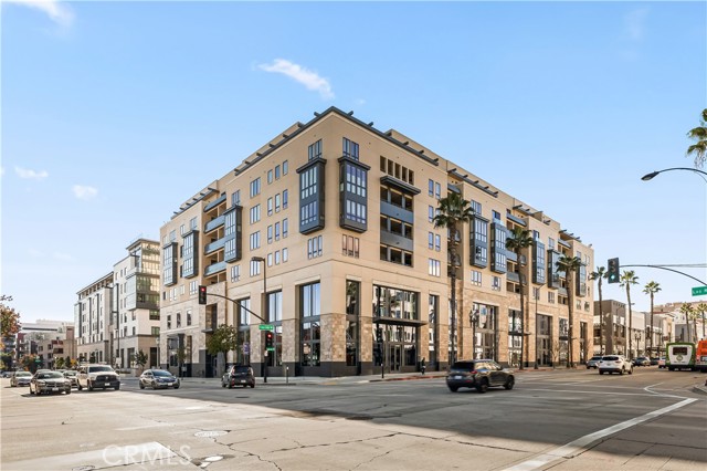 Property photo of 39 S Los Robles AV