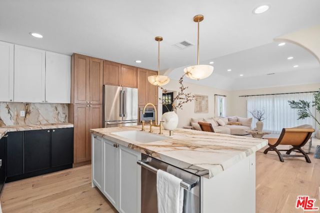 Property photo of 177 S Gardner ST