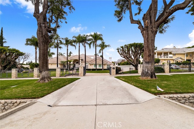 Photo of 2205 N Euclid Av