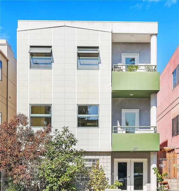 Property photo of 227 Market ST