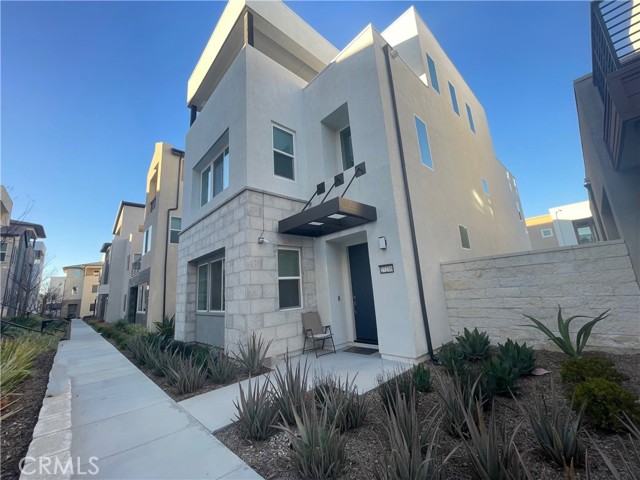 Property photo of 27216 Coyote Bush CT