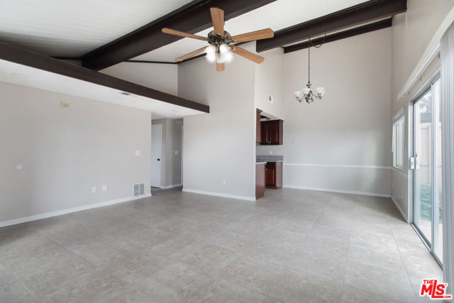 Property photo of 1423 W 7th ST