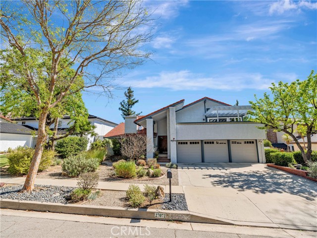 Property photo of 27072 Esward DR
