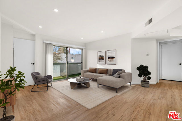 Property photo of 7640 Oso AV