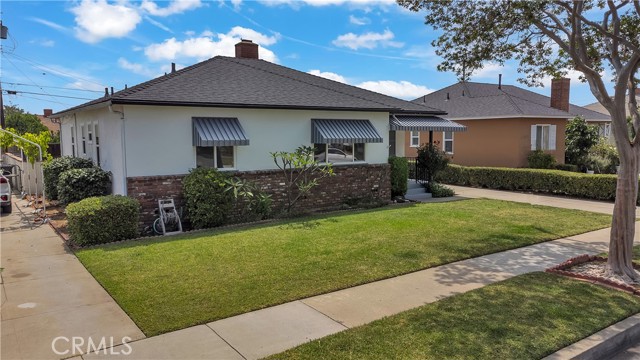 Property photo of 1124 S Hidalgo AV