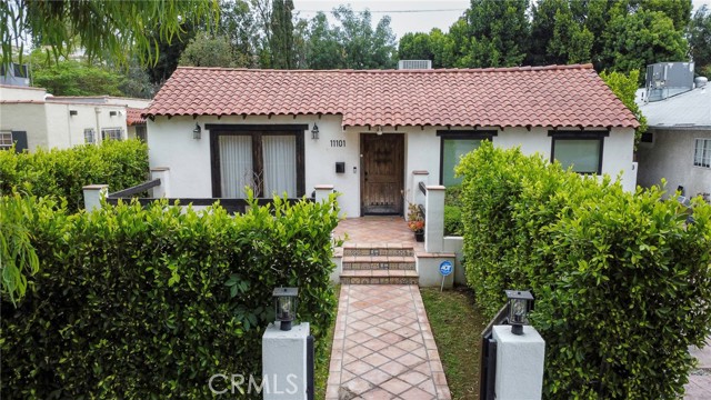 Property photo of 11101 Blix ST