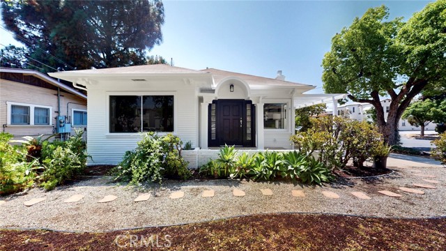Photo of 243 N Verdugo Rd
