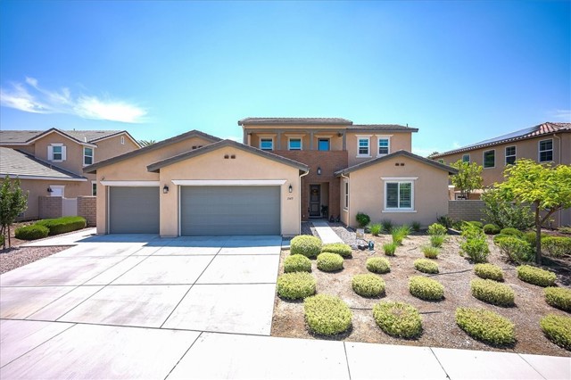Property photo of 13471 Planet CT