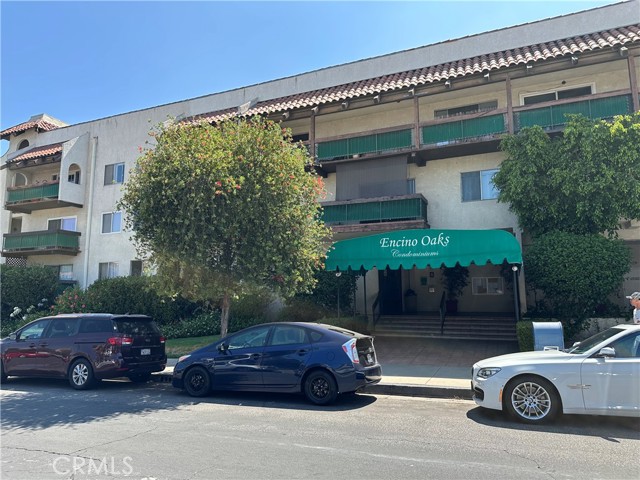 Property photo of 5460 White Oak AV