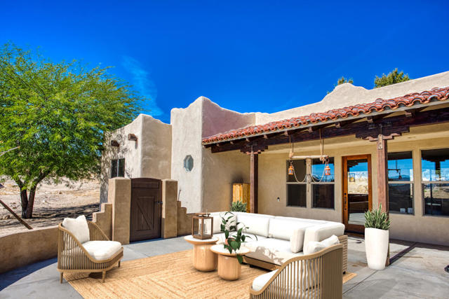 Property photo of 56948 Plaza Del Amigo