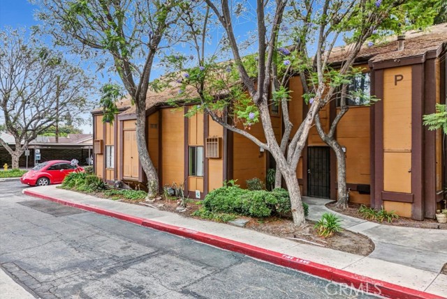 Property photo of 10642 Shoreline DR