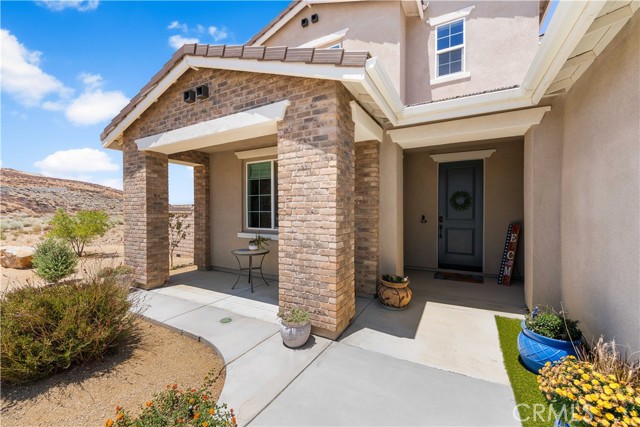 Property photo of 39625 Yianni CT