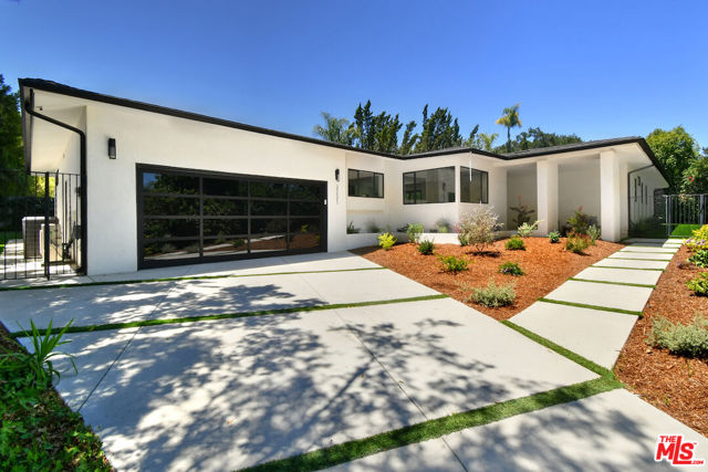 Property photo of 3221 Elvido DR