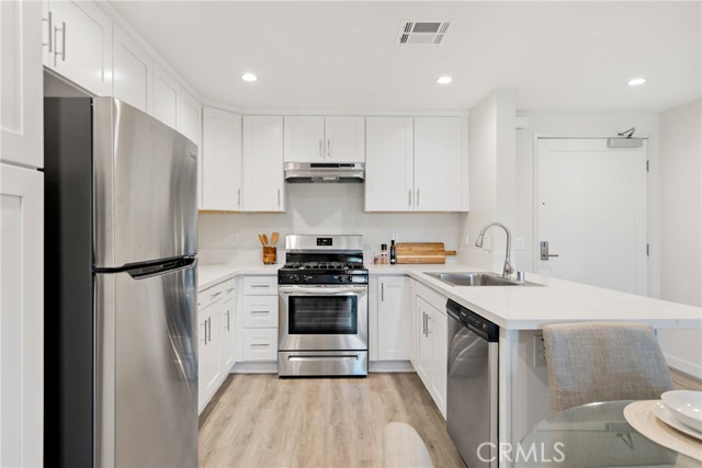 Property photo of 419 N Chandler AV
