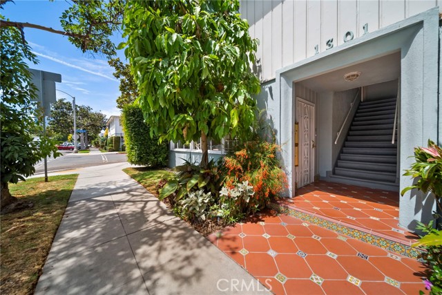 Property photo of 100 Esperanza AV