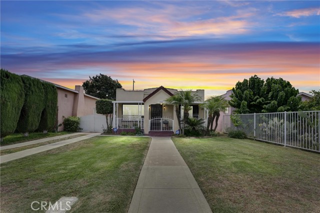 Property photo of 2946 Broadway