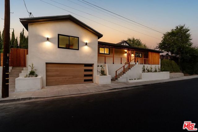 Property photo of 576 Neva PL