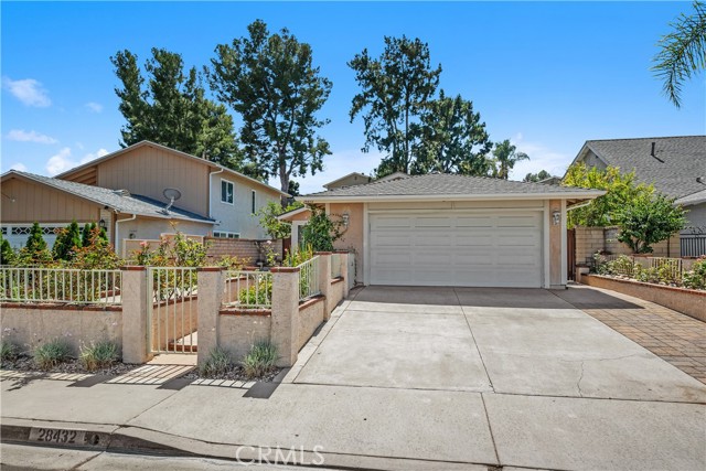 Photo of 28432 Ronea