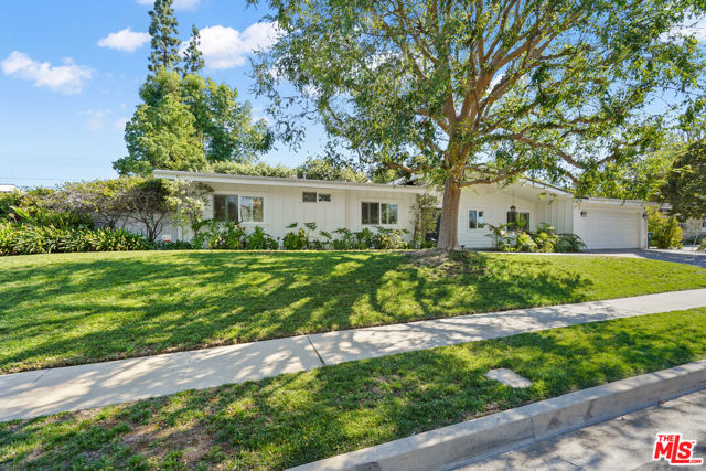 Property photo of 23742 Kivik ST