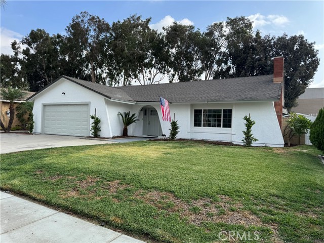 Property photo of 2453 S Marigold