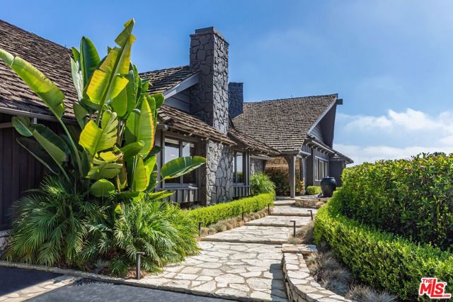 Property photo of 1326 Beverly Estates DR
