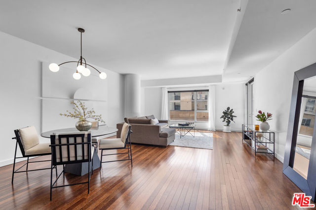 Property photo of 6250 Hollywood BL