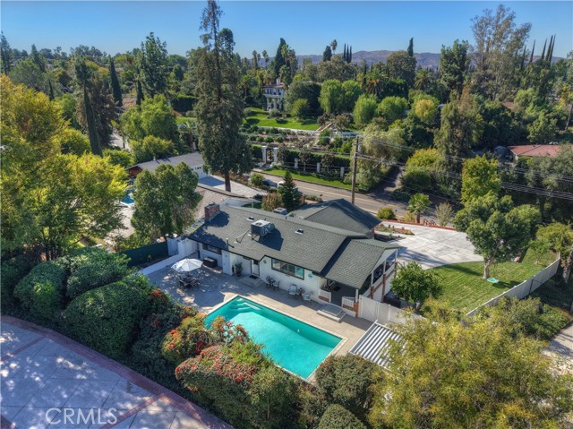 Property photo of 1349 S Center