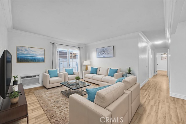 Photo of 212 S Kraemer Bl