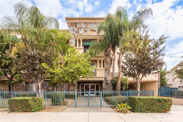 Property photo of 208 N Lincoln