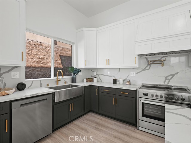 Property photo of 12515 Haleh LN