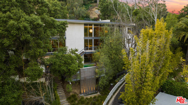 Property photo of 2207 Bowmont DR