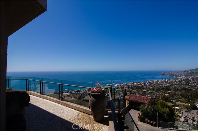 Property photo of 2378 Crestview DR