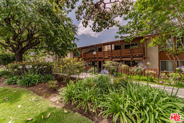 Property photo of 3719 Country Club DR