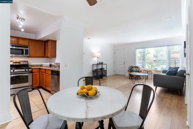 Photo of 355 N Maple