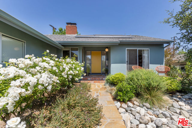 Property photo of 946 Larker AV