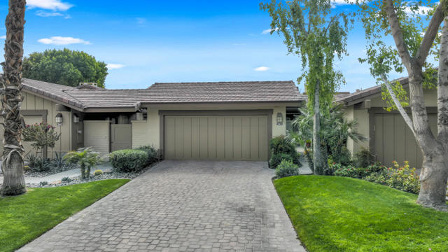 Property photo of 243 Bouquet Canyon DR