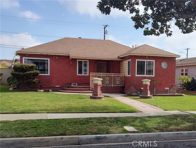 Property photo of 11028 Spinning AV