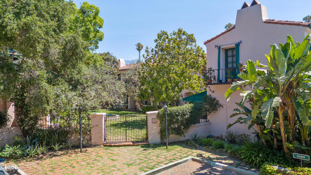 Photo of 633 E California Bl
