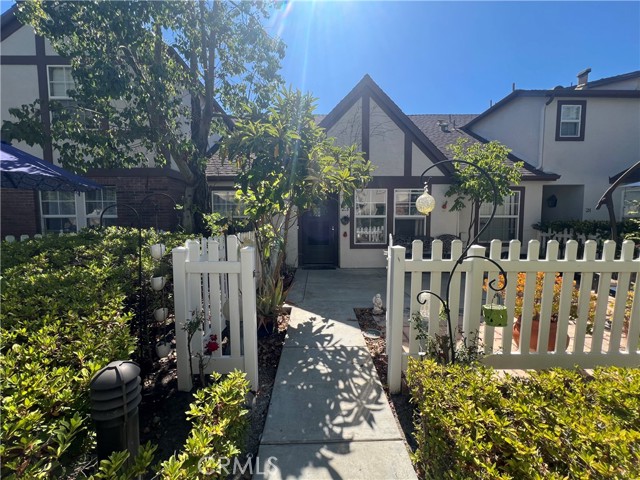 Property photo of 23 Three Vines CT